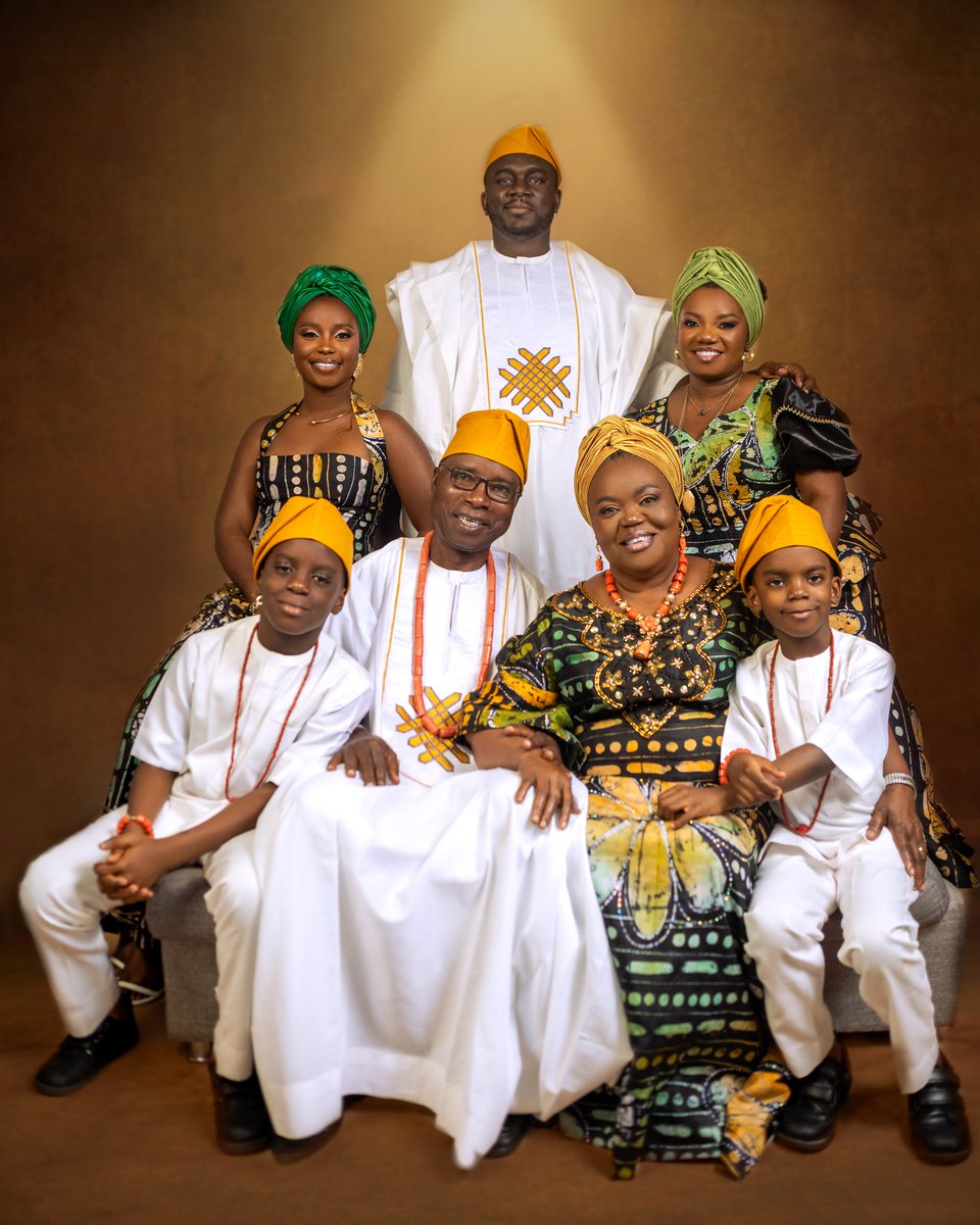 They’ve been walking side by side since 1826 😅❤️
Still holding hands, still building, still smiling.

Drop a ❤️ if you wish for this kind of love, or say “longevity!” if you want to live long enough to witness your own 70th celebration!