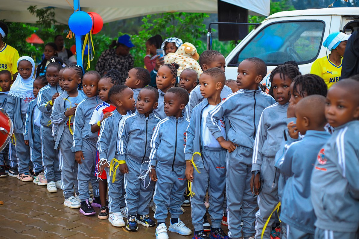 Springvillejr's tweet image. 🎺 Springville Junior School ready for the band!
Our young stars are tuned, lined up, and ready to march with pride and rhythm! 🎶🥁 #SpringvilleBand #SchoolPride #MusicInMotion.