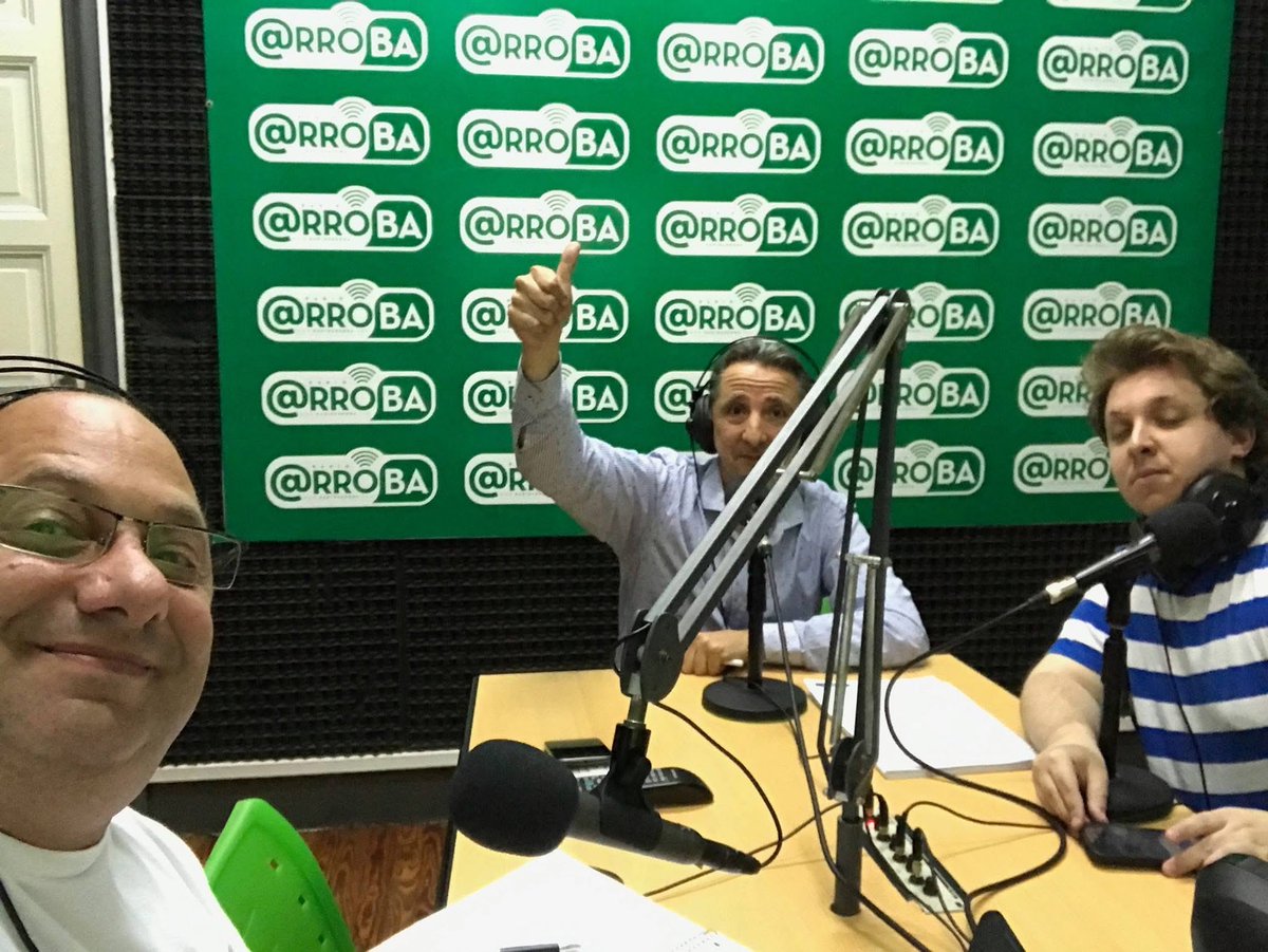 JorgeMagistris's tweet photo. CF1 EN LOS COMIENZOS 

Asi transitábamos los primeros meses en la querida @RadioArroba gente a la que quiero mucho y le estaré siempre agradecido, @Garcia_Esteban5 mi compañero de aventuras y un amigo como @Chascasso que nos venía a dar una mano con el karting https://t.co/Qy6ghDeSlU