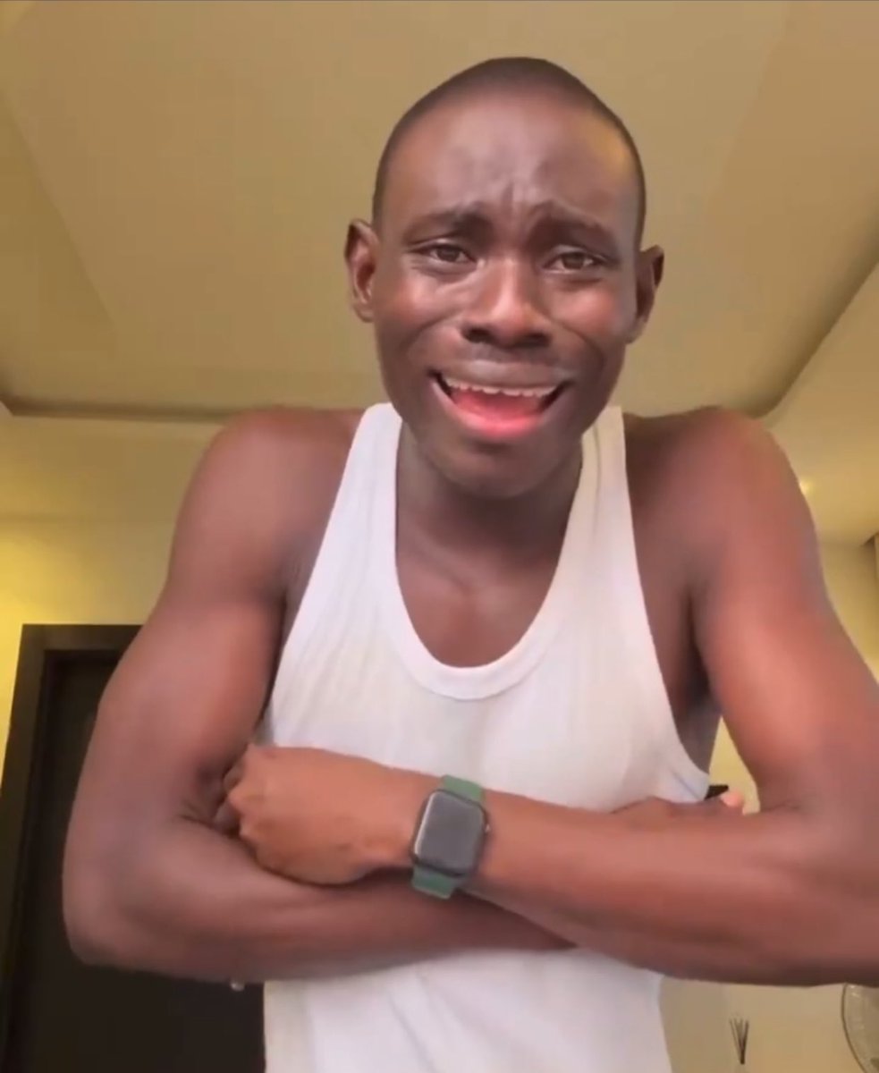 abazwhyllzz's tweet image. Someone won 70 million naira from sportybet and gave the punter that dropped the game just 20k naira 😭🤣
