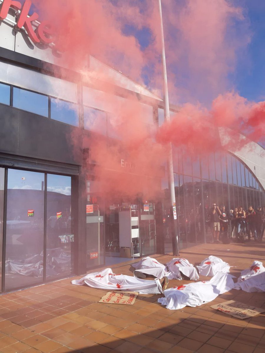 Huelga General 15O Palestina |
🔴 Piquetes.  Vilanova i La Geltrú 
#15octHuelgaGeneral
#HuelgaGeneral