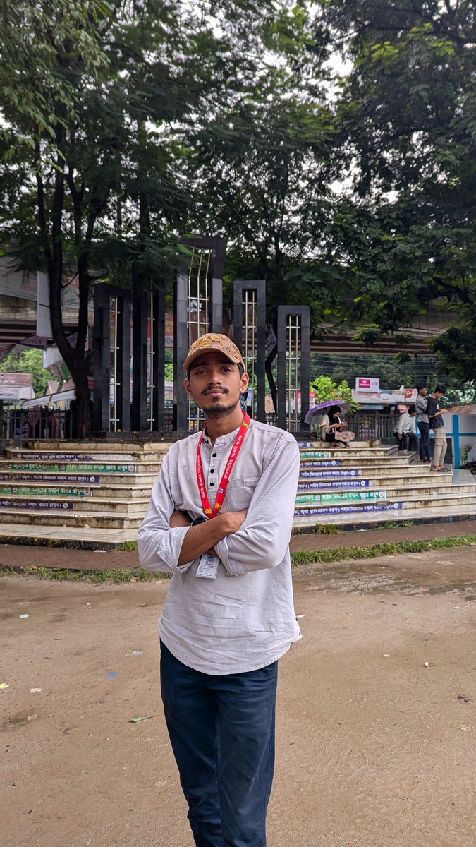 ___Mustofa__0's tweet photo. everyone look at me https://t.co/quuMakj837