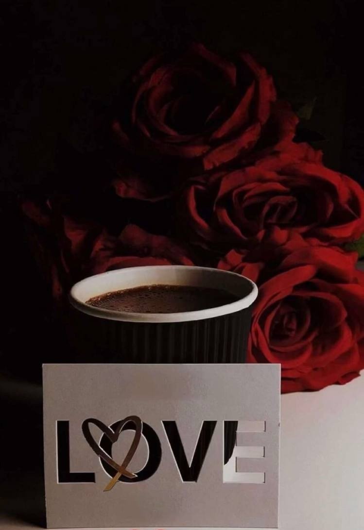 بعض الأشخاص صيبًا نافعًا لِـ القلب ..🕊️