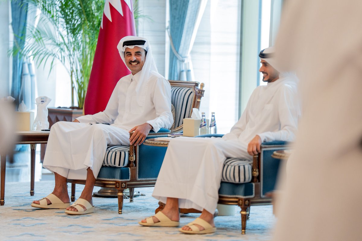 سمو الأمير المفدى يستقبل في قصر لوسيل، لاعبي منتخب قطر الوطني لكرة القدم، بمناسبة تأهلهم إلى بطولة كأس العالم لكرة القدم FIFA 2026.
bit.ly/4h8pTd6