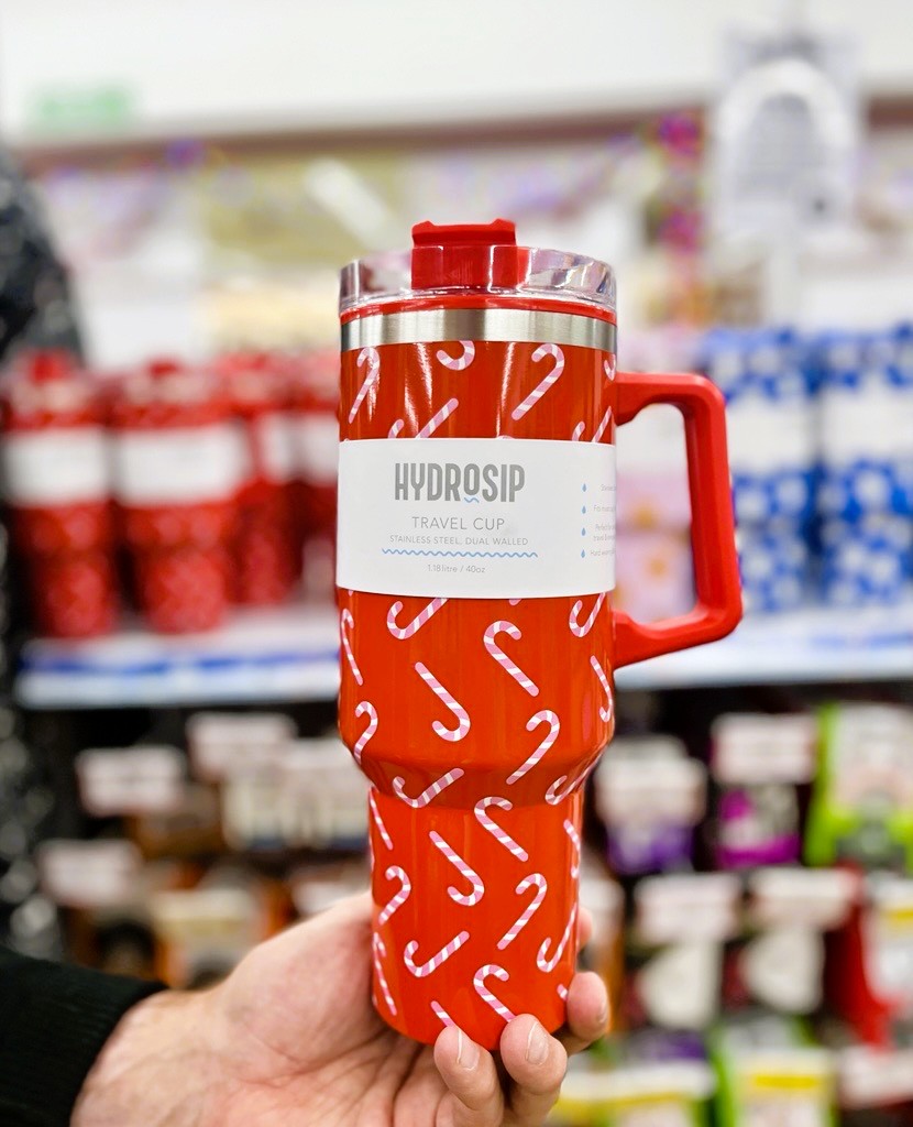 Poundstretcher1's tweet image. You'll be sippin' pretty all winter long with our NEW range of travel cups ❤️

☃️ Winter themed 
💰 Only £6.99 each
🏃 Hurry though, they are selling fast!

#travelcup #newarrivals #poundstretcher
