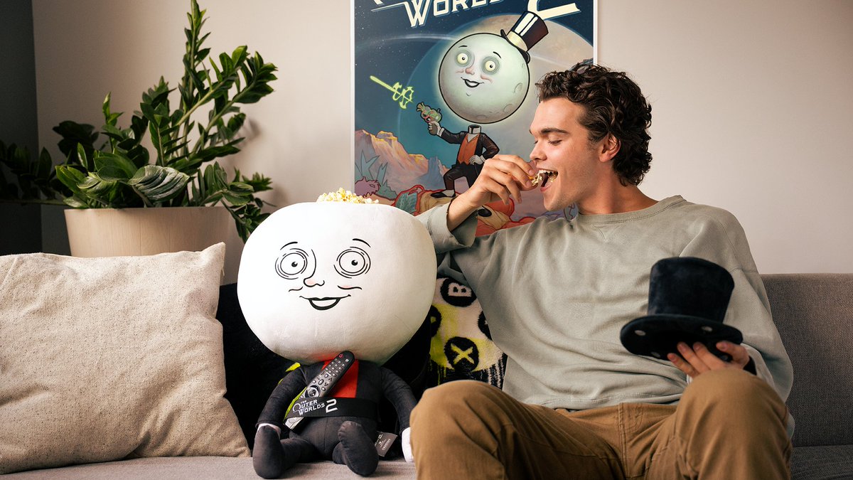 🧸 Cuddle buddy
😌 Stress ball
🎮 Controller slot
🍿 Popcorn bucket

Follow &amp; RT with #MoonManSweepstakes for a chance to bring home your very own The Outer Worlds 2 Couch-Panion!

Ages 18+. Ends 11/16/25. Rules: xbx.lv/47cB5kp