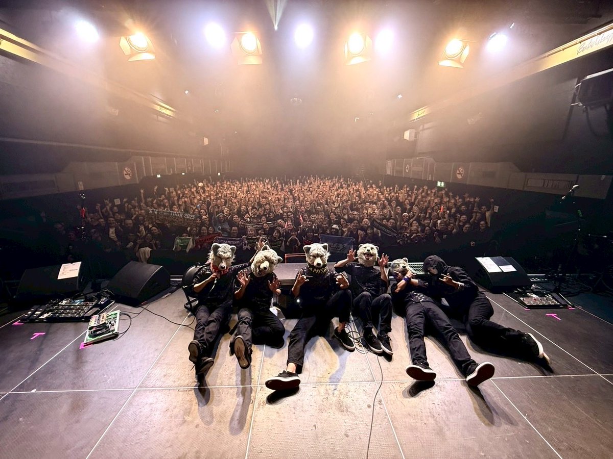 H.A.T.W. TOUR 2025
📍 Live at  Batschkapp, Frankfurt

Wunderbar Frankfurt! 🙏

🎟️ Tickets for the rest of the tour: MWAM.lnk.to/live2025