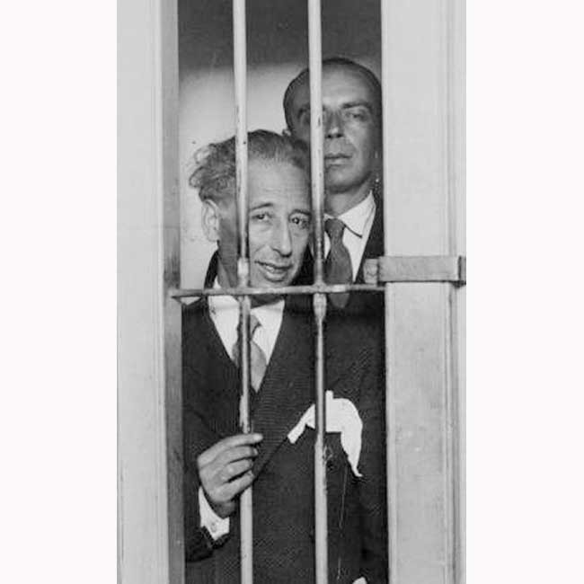 Hoy se cumplen 85 años del fusilamiento de Lluís Companys.

Unos años antes, entre junio de 1935 y febrero de 1936, estuvo preso en El Puerto de Santa Maria. Una de las visitas que recibió fue la del andalucista Blas Infante, quien ya le había enviado una carta de solidaridad. 👇