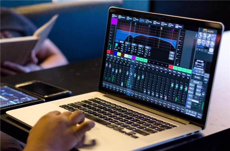 ExistentialAI's tweet image. Crisp audio starts with the right setup. Learn how sample rate, bit depth, and buffer size shape your sound and help your recordings shine.
 
bit.ly/48rp1hB
 
#Dipper #DipperAudio #audiomastery #contentcreators #musicians #podcasters #audioenthusiasts #soundproject