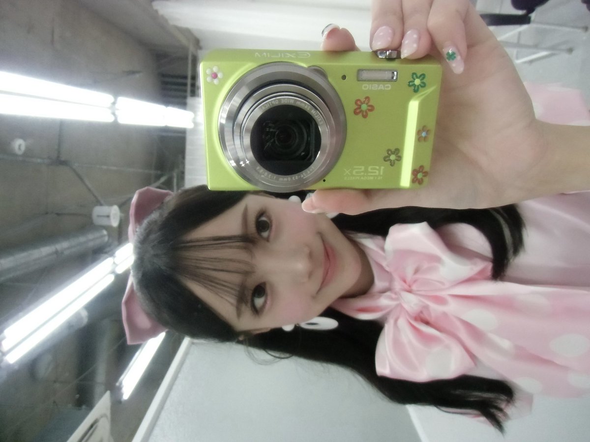 unicode_japan's tweet image. [ERIN🥕🤍]

ദ്ദി(ㆁヮㆁ*)🎀📸
(-⊡ω⊡)ゞ ❤️📸
どっちが好きー??(*｣´□`)｣

#UNICODE #ERIN