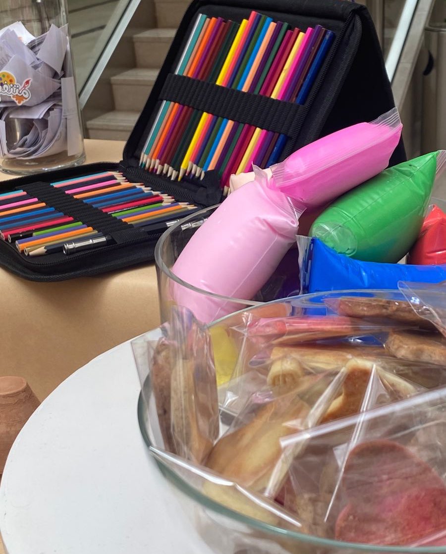 نورتونا اليوم في اول فعالية لنادي مُتنفس في الترم الاول✨

شاركونا تصويركم للفعالية🤩🤍

نتمنى تكونوا انبسطتوا معانا و صنعتوا الكثير من الذكريات جميلة، و الجايات اكثر و افضل بإذن الله🌱🤍