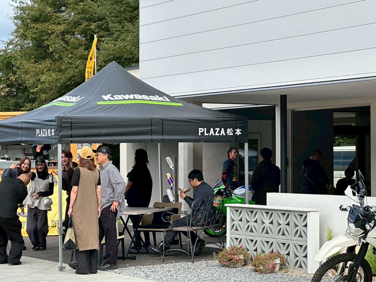 PLAZA_MATSUMOTO's tweet photo. 松本市4コラボにてお送りする
1日限定のバイカーズカフェ
▶︎▶︎▶︎▶︎KB CAFE@神田ガーデン

当日の様子をお届けします！

#KBCAFE
#naturalstyle小林建築
#thisisb
#飯野美紗子
#カワサキプラザ松本 https://t.co/3lHMK2FqtA