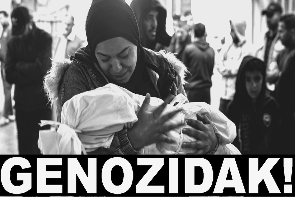 herrikoburdina's tweet photo. Zarauzko Anestesia bandak 'Genozidak!' abesti berria jaurti du: 25 segundoko salaketa. Egun aproposa aukeratu dute. Palestina askatu!
https://t.co/7fGxMZChLj
#Thrashcore https://t.co/Wqoxup14to