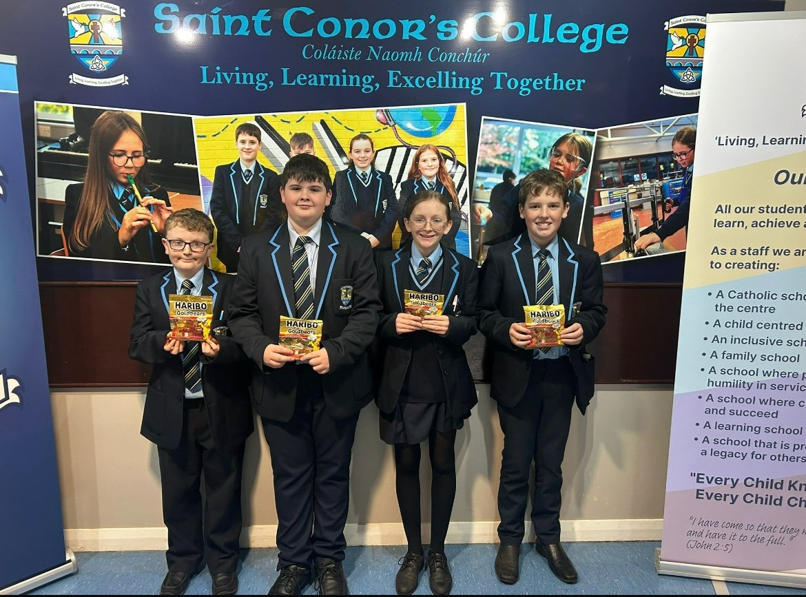 st_conors's tweet photo. Celebrating our Maths Award winners for September! 🧮👏
These students have shown fantastic commitment and effort in their Maths studies. A special mention to all — and a shoutout to Cody Graffin from Year 10 who is missing from the picture. Well done, everyone! #MathsStars https://t.co/FWz1NuFz1m