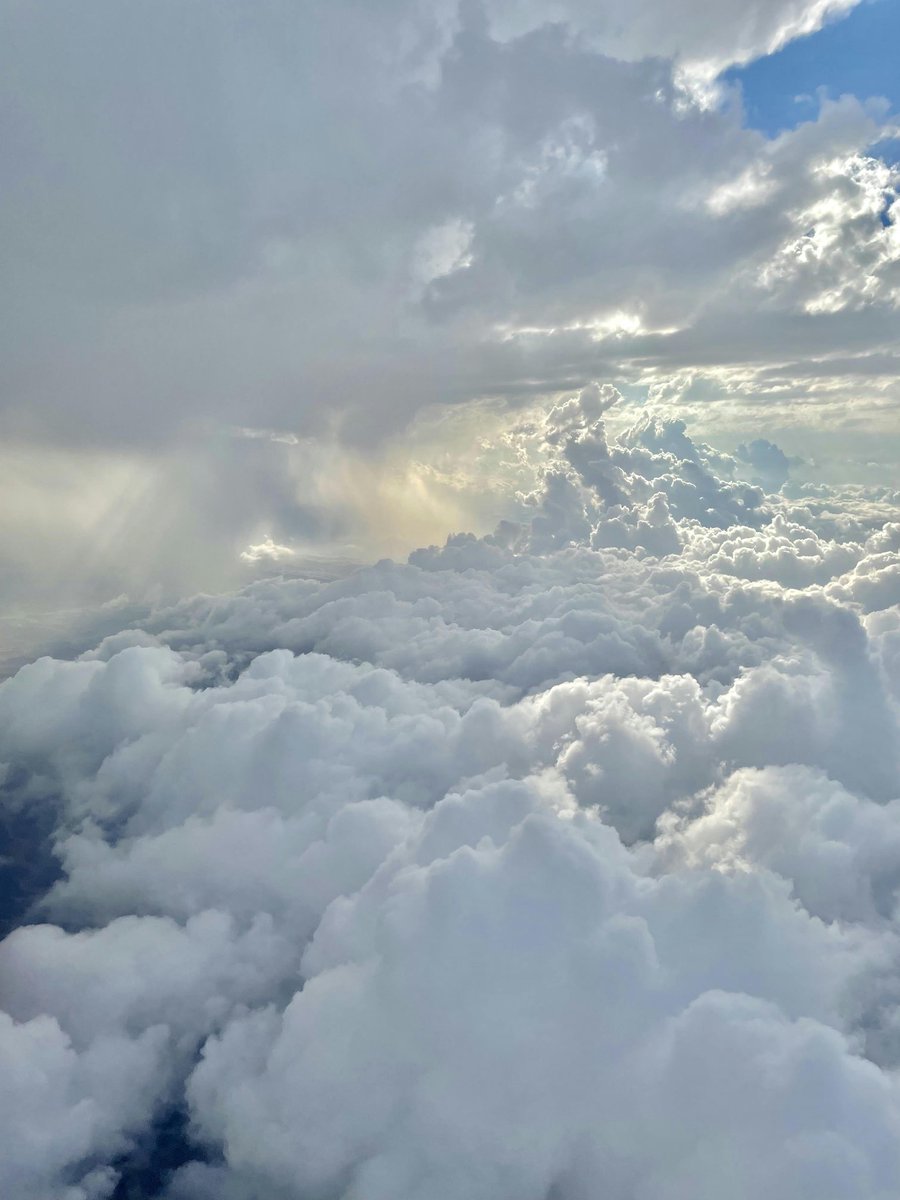 We are in the middle of the clouds. It looks like heaven up here thank you Lord God, flying to our destination.👨‍✈️🛩️😎✈️