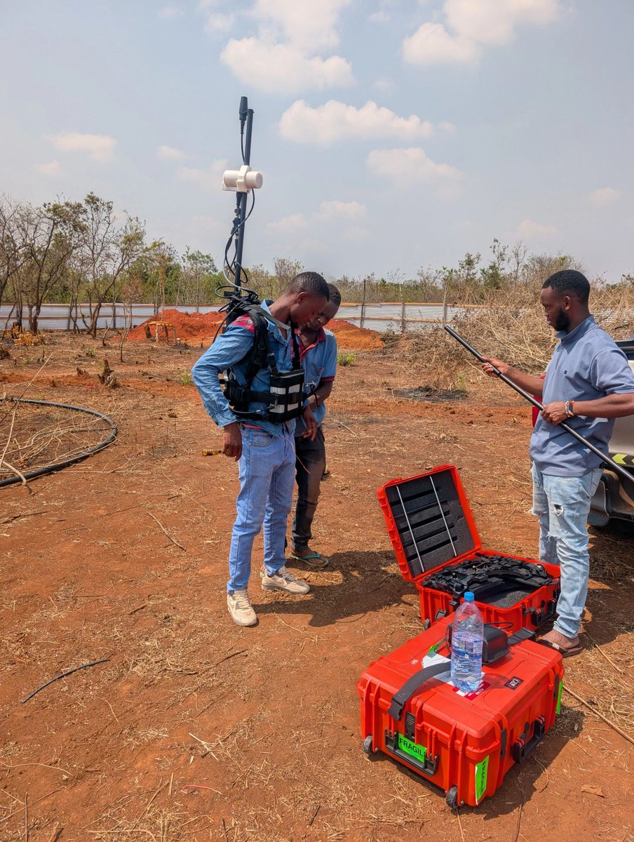 Our #advancedmagnetometers ship worldwide with our custom rugged carry case. 

Thanks to Paul Madatta from Skypm Solutions Ltd in Tanzania for sharing these #fieldphotos of the #Overhauser magnetometer. 

gemsys.ca/rugged-overhau…