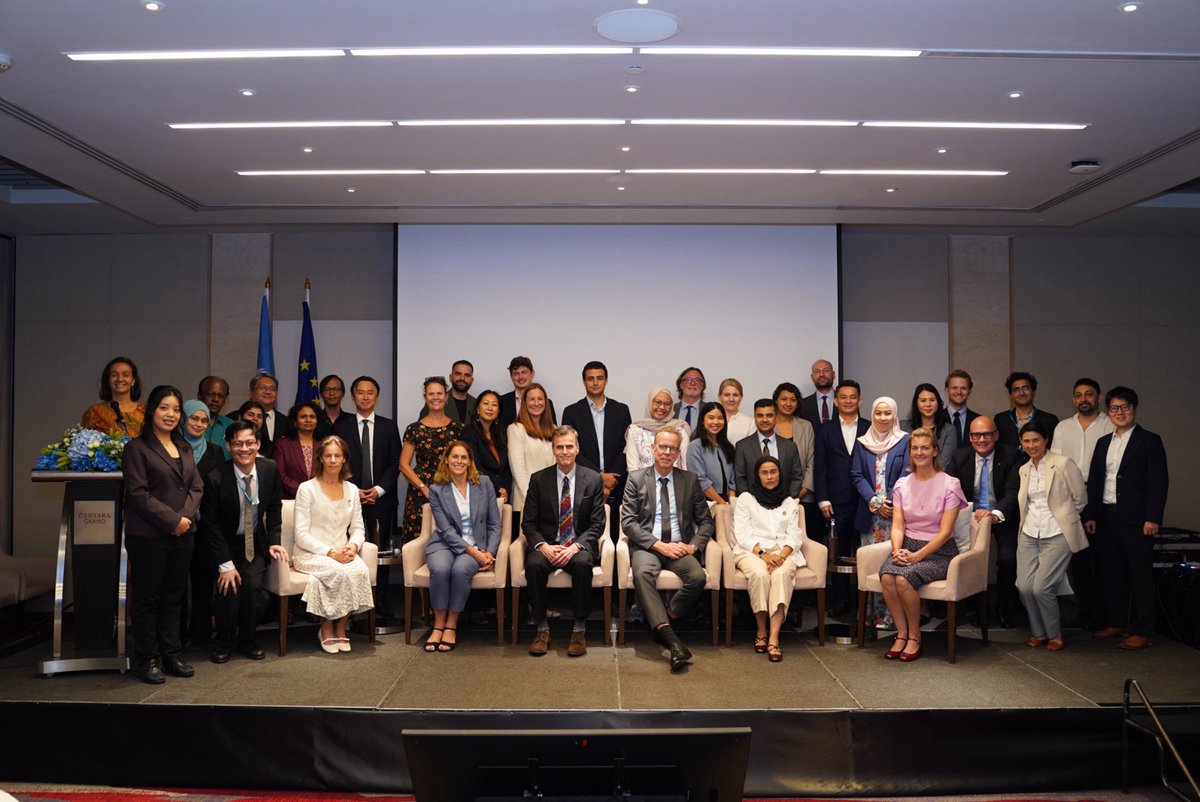 Violent extremism poses a significant security &amp; dvt. challenge across Asia and beyond. Influenced by ideology, inequality, misinformation &amp; hate speech, it undermines stability &amp; progress.

<a href="/UNDP/">UN Development</a> &amp; <a href="/UNODC/">UN Office on Drugs & Crime</a>, with  EU 🇪🇺 support, launched a 3-year initiative to build digital