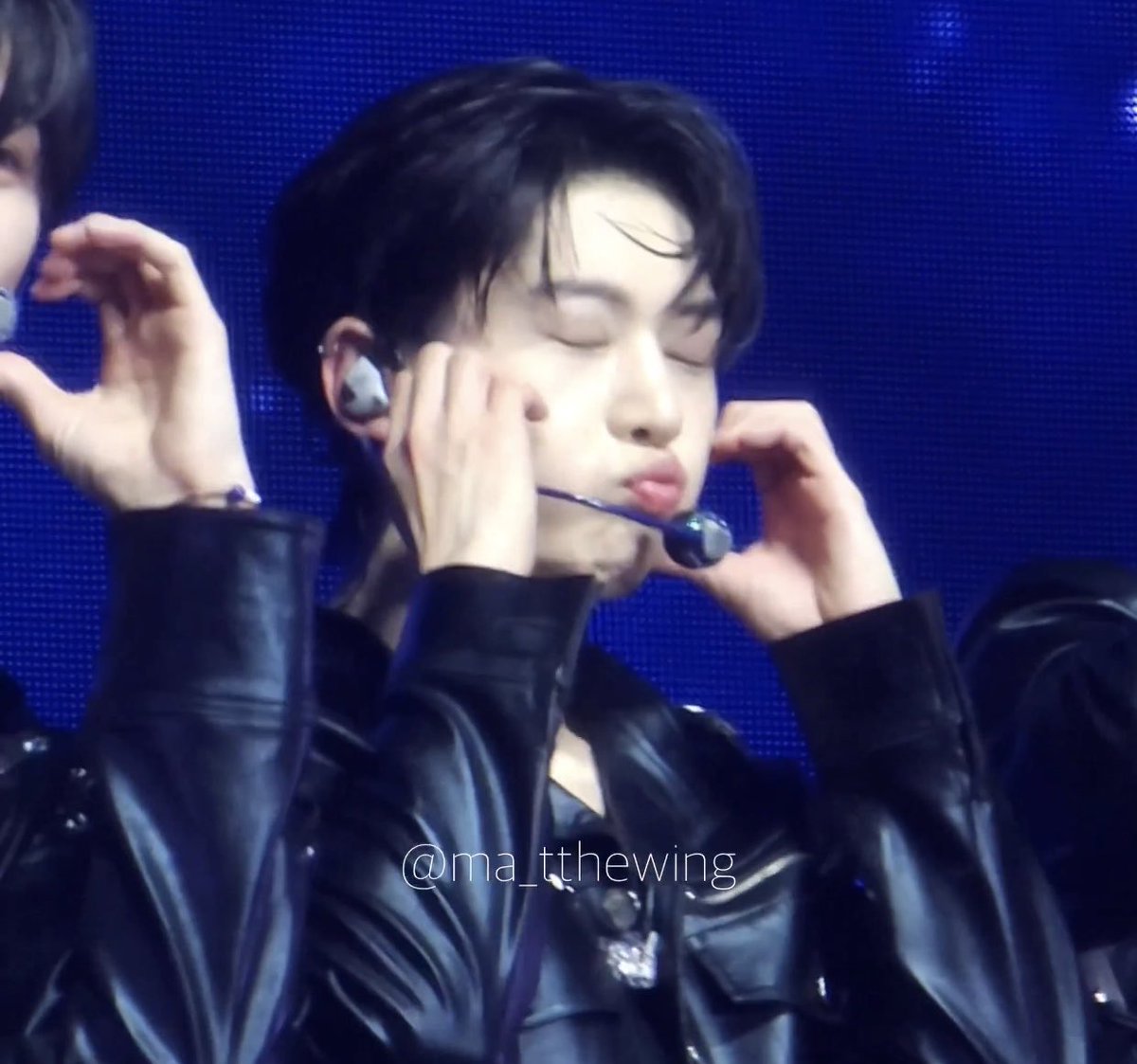 mashuᰔ tweet media