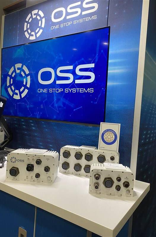 _OneStopSystems's tweet image. Last day at #AUSA2025! 💪
Stop by Booth 6753 in Hall D to see how OSS is bringing data center performance to the tactical edge — powering the fight with rugged, high-performance computing.
#DefenseTech #EdgeComputing #OSS