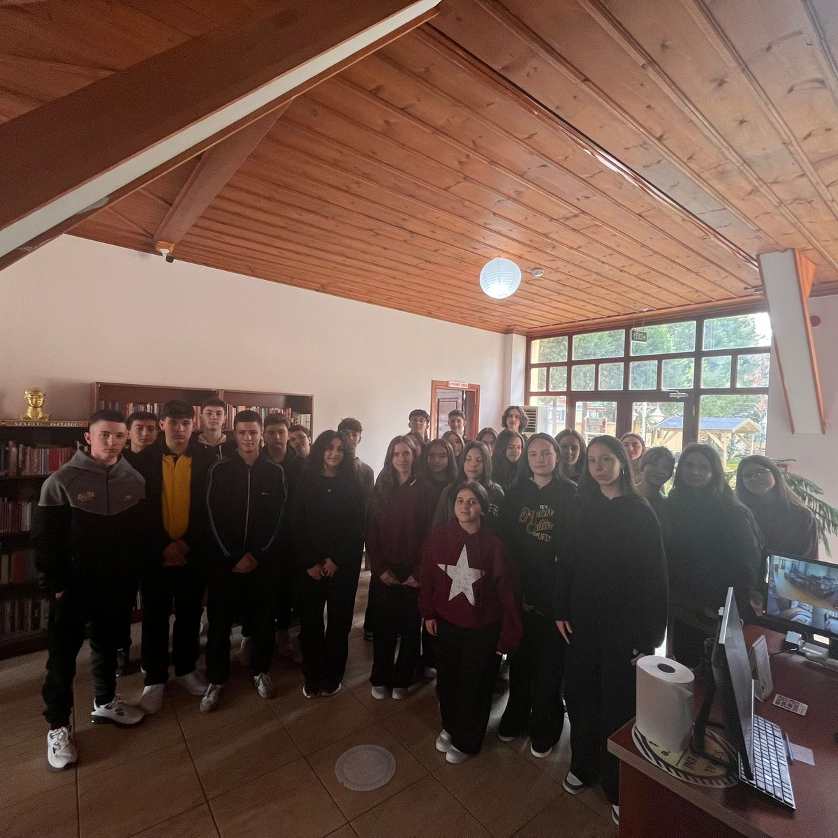 Oryantasyon etkinlikleri kapsamında 9. sınıf öğrencilerimizle birlikte Uzunköprü’nün tarihi ve kültürel zenginliklerini tanımak amacıyla keyifli bir gezi gerçekleştirdik.
<a href="/tcmeb/">Millî Eğitim Bakanlığı</a>
<a href="/edirne_valiligi/">Edirne Valiliği</a> 
<a href="/mktrky/">Muammer Köken</a> 
<a href="/edirnemem/">Edirne Milli Eğitim</a> 
@uzunkoprumem