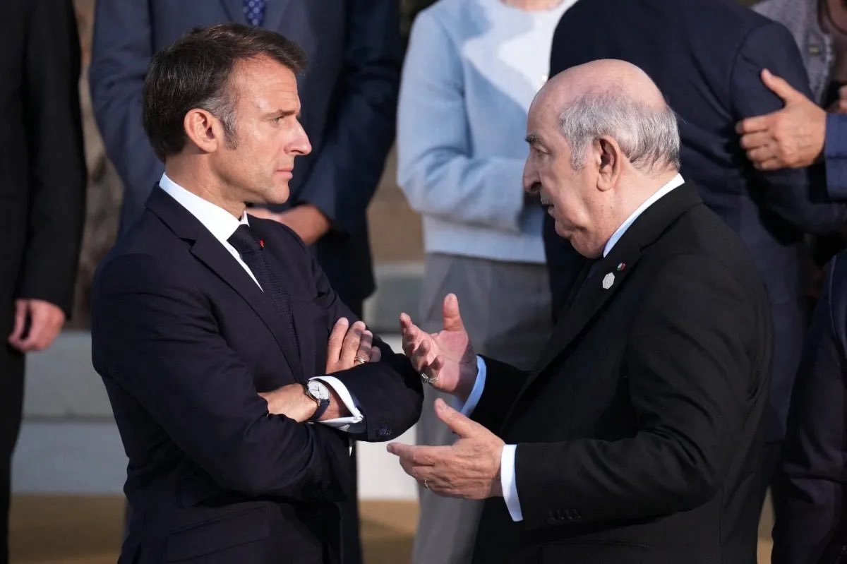 BastionMediaFR's tweet image. 🔴🇫🇷 𝗔𝗟𝗘𝗥𝗧𝗘 𝗜𝗡𝗙𝗢 — Un rapport parlementaire explosif montre que le COÛT ANNUEL de l’accord franco-algérien de 1968 s’élève à PLUS DE 2 MILLIARDS € PAR AN.
Ce régime migratoire dérogatoire, datant de plus de 50 ans, permet aux ressortissants algériens un accès facilité…