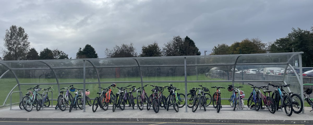 Lovely to see full cycle parking at Quay NS, Ballina! 
The principal says more students are walking &amp; cycling thanks to new SRTS footpaths and crossings.

A great reminder this #ClimateActionWeek that safer routes = more active, low-carbon travel🌍💚🚴🏻