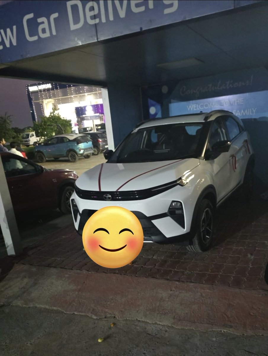 Laxman_manju39's tweet image. New Gadi Add Our Family 😍😎⚜️

#ElvishArmy #ElvishYadav𓃵 #ElvishRaosahab