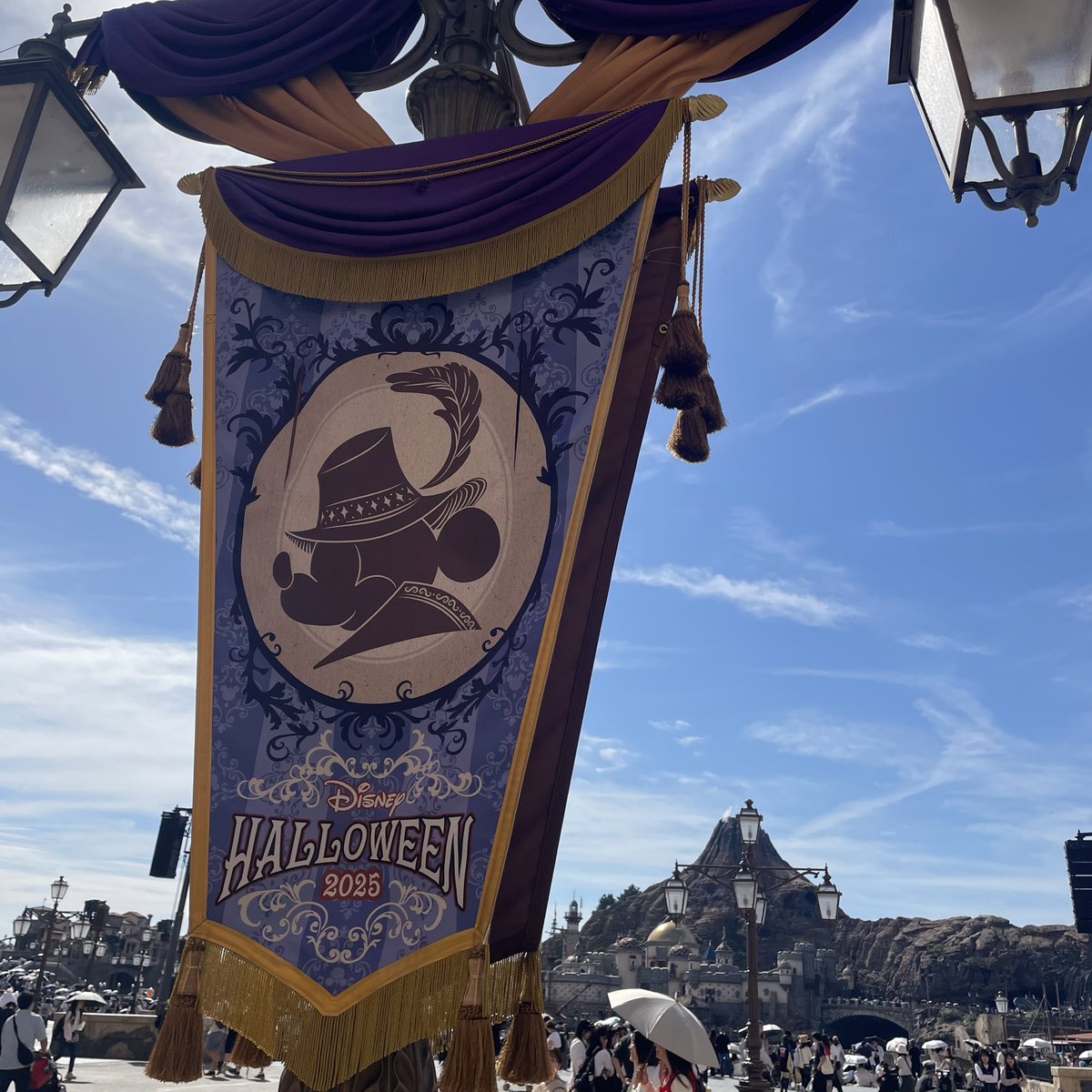 nano_self's tweet photo. #DisneyHalloween https://t.co/53Nf6vcJCO