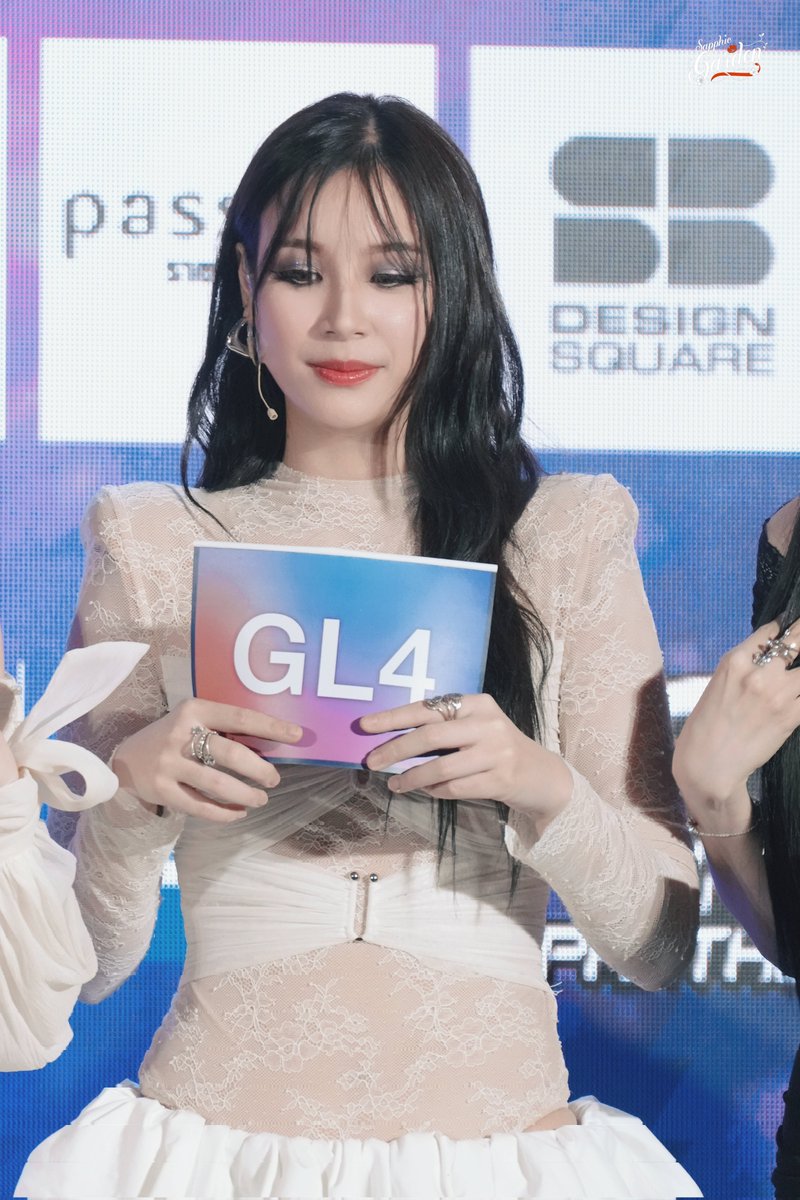 SapphicGardenTH's tweet image. แพร - มินนี่ 
#InThe8ightPressCon #InThe8ight
#minymynx #pearneilinyah