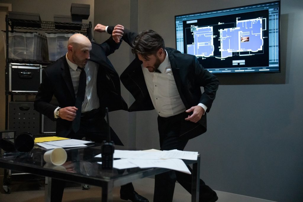 thenickifey's tweet image. 📸: #Countdown S1E5 - Blurred Edges.
Save them...#SaveCountdown