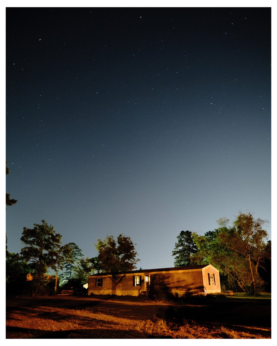 ThatMattAvery's tweet image. AI Prompt: &quot;Transform this picture I took into something more interesting.&quot;

----------------------------

#fujifilm #fujifilmxpro3 #photography #nightphotography #night #stars #house #shadows #ominous #transformation #ai #pixelart #papercraft