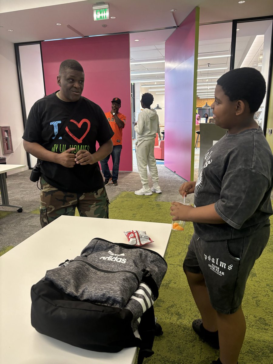 jstroudbhlh's tweet image. Today we hosted our Annual New Family Orientation — a special moment where connections are formed and purpose is aligned.
At Big Homie Lil Homie, mentoring is a triangle — and every side matters: the Parent, Big Homie, and Lil Homie.
#MentorshipMatters #CommunityStrong