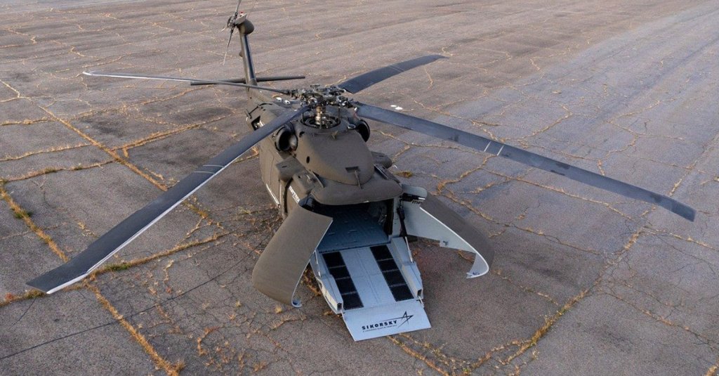 F530Josh's tweet image. Everyone: USA is falling behind on drone technology.
Boeing and Lockheed in 2025: All of the helicopters are now autonomous drones. Good luck everybody else.
