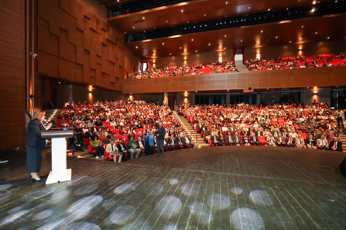 #GaziantepBüyükşehir Belediyemizin öncülüğünde; Valiliğimiz, üniversitelerimiz, kamu kurumlarımız ve sivil toplum kuruluşlarımızın güçlü iş birliğiyle “Bağımsızlık Seferberliği İş Birliği Protokolü” imzalandı. 🖊️ 

Bağımlılıklara karşı toplumsal bir dayanışma modeli oluşturmayı