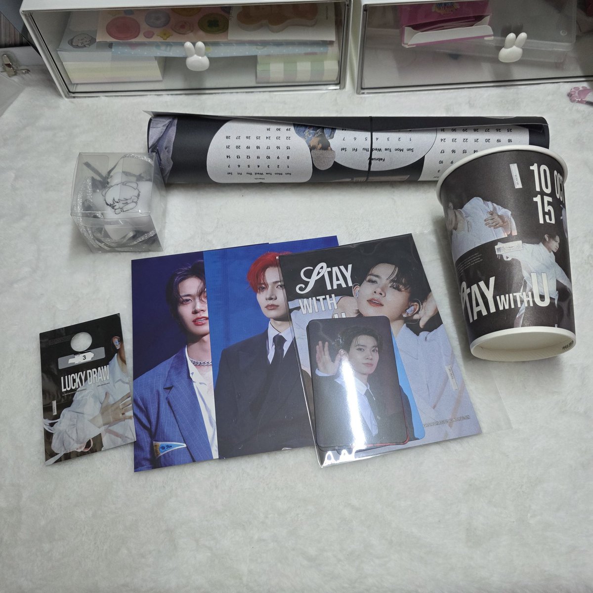 EN_HS_0's tweet image. 다음은 메르시 쿠키...🤞 진짜 메르시는 갈때마다 핑크핑크해서 여자가 되는 기분... 디피 해놓으신것도 넘 귀엽고 가면서 3등 별조명 꼬옥... 가지고싶었는데
가졌습니다...🩷 실물이 존예에요... 진짜 방 조명 이거로 싹 바꾸고 싶을정도...🩷

#stay_with_heeseung