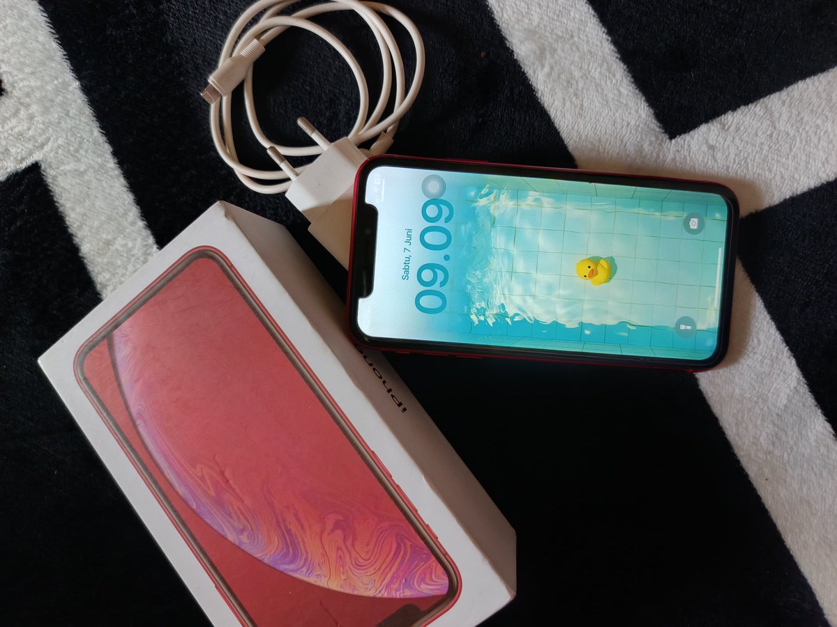 aicapani's tweet image. Edisi bosan.
iphone XR 128gb, kelengkapan ponsel, dus, charger.
Face id on, aman.
Minus:
bh 67%
Kamera dpn minta dibersihkan.
Mau cari TT di atas ip xr, dana menyesuaikan.
#wts #codcikarang #hpsecond #hpiphone