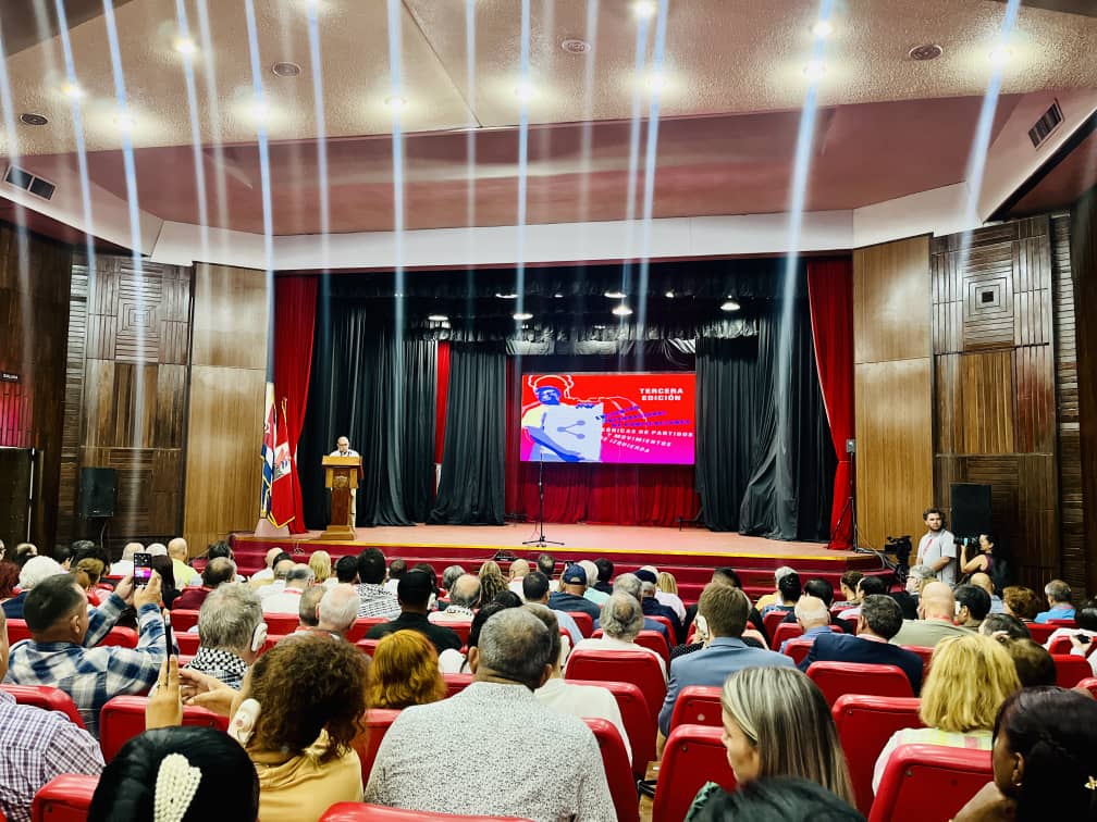 Inaugurado el III Encuentro Internacional de Publicaciones Teóricas de Partidos y Movimientos de Izquierda 

Puede seguirlo en vivo en Youtube 
youtube.com/watch?v=le5xGA…