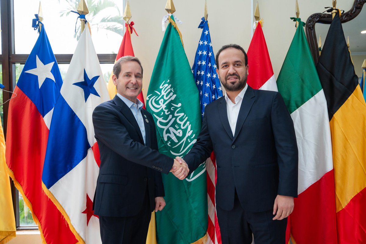 أعلن المعهد الدولي للمراجعين الداخليين عن تعيين سعادة الرئيس التنفيذي للهيئة عبدالله بن صالح الشبيلي رئيسًا لمجلس إدارة المركز الدولي للجان المراجعة بالعاصمة الأمريكية واشنطن.
خطوة تعكس الثقة الدولية بالمملكة وتؤكد مكانة الكفاءات السعودية عالميًا.