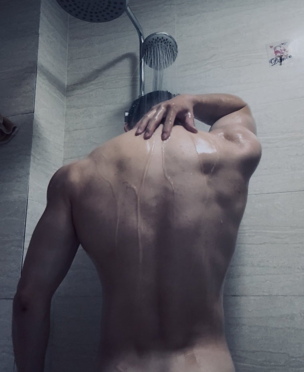 浴室____。   #叙利亚局势 #薄肌 #乐山