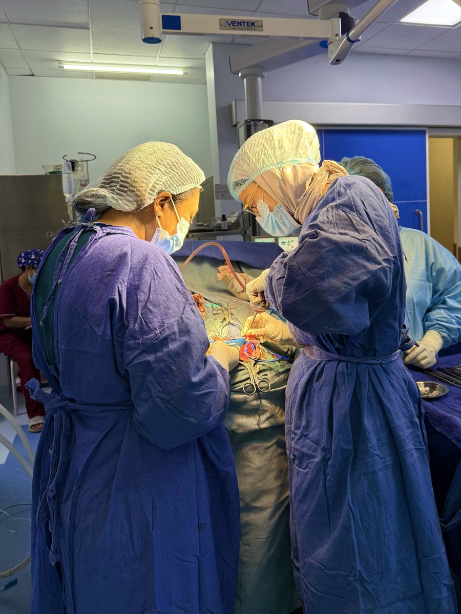howraaak's tweet photo. The face of neurosurgery is changing, globally. #BirHospital #womeninsurgery #neurosurgery #nepal #globalneurosurgery @pmsushilakarki https://t.co/r8XhvfGx1z