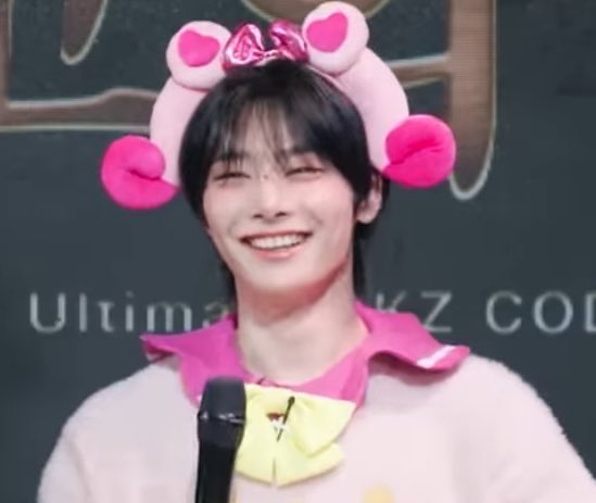 ab2v8m's tweet photo. できたぁ！！！！！
イエンピン衣装(テディベアサイズ)🧸💖

全部手縫いなので本当によく見ないで欲しいんだけど褒めてください(՞⸝⸝o̴̶̷̥᷅  ̫ o̴̶̷̥᷅⸝⸝՞) https://t.co/jBmQU8wGgn