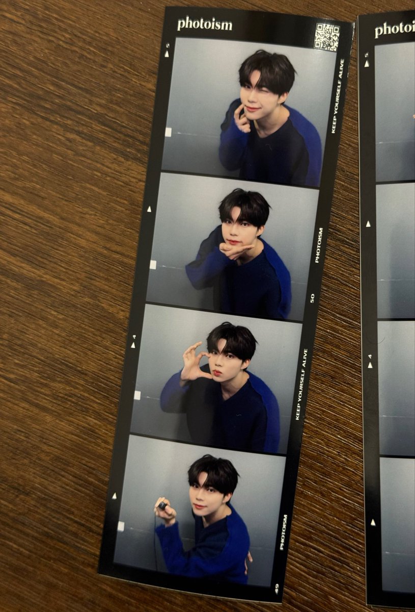 두아아아아 건욱아 ㅜㅜ 귀여워
옆에 자세히 보면 두장 더 있는데 마니 찍은건가