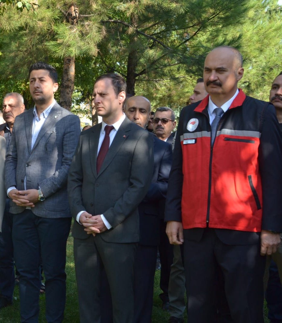 Batman Valiliği Organizasyonunda Batman Tarım ve Orman İl Müdürlüğü bünyesinde 210 Üretici çiftçimize %75 hibeli toplam 152 ton kırmızı mercimek tohumu dağıtımı gerçekleştirildi. 
Çukobirlik Batman İl Başkanlığı olarak katıldığımız etkinlikte tüm üretici Çiftçilerimize bereketli