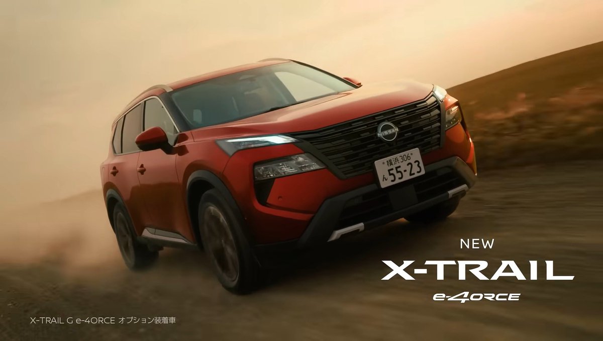 相棒Season24初回スペシャルの第1話前編の薫ちゃんのエクストレイル