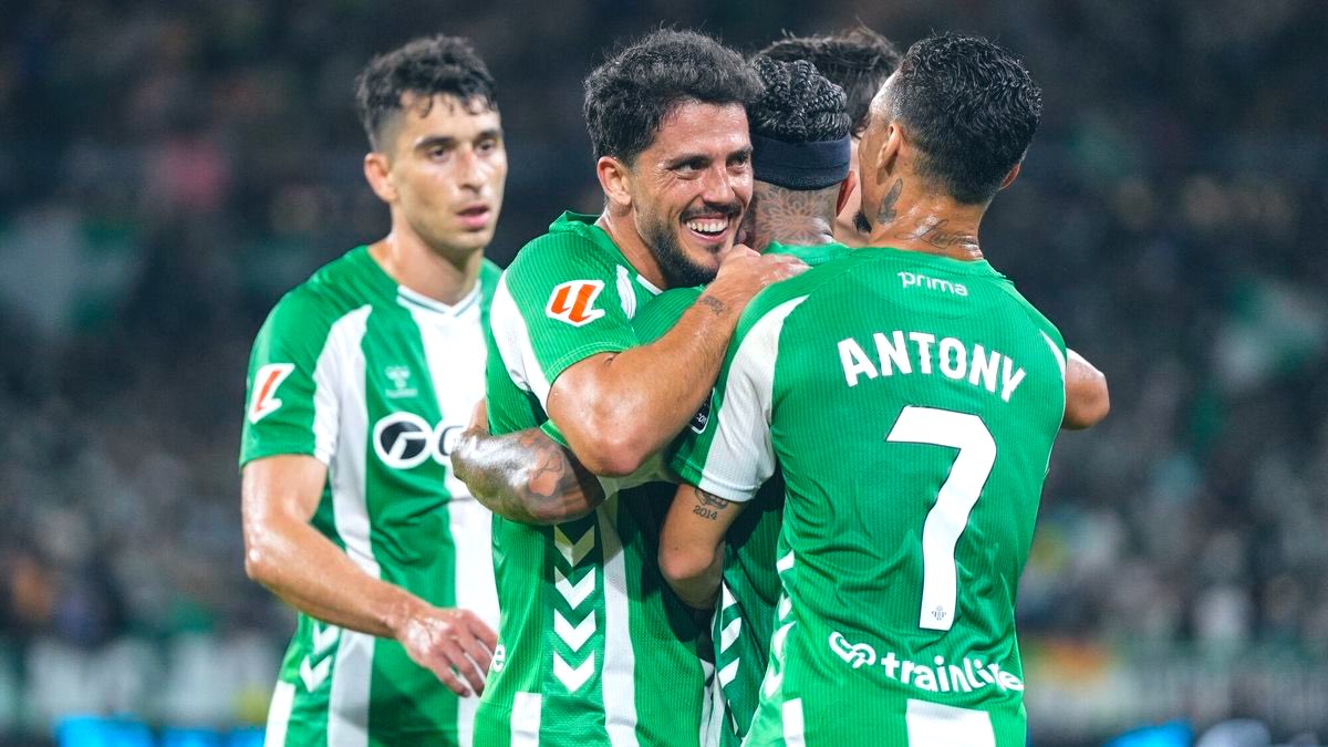 Gracias a todos los que me han hablado,  pero ya tengo club para esta próxima temporada.

Volvemos del retiro y que mejor que con mis niños.

🖤 <a href="/VaquesYCabres/">Vaques y Cabres</a> 🖤

Vuelve el trío galáctico 🫠🤪

<a href="/enrikeboke_7/">enrikeboke_7</a> <a href="/pJCOD_/">pJ</a> 🫂

Gracias a <a href="/dNazario9_/">68</a> por la oportunidad,  al lío! 🤘🏽😈