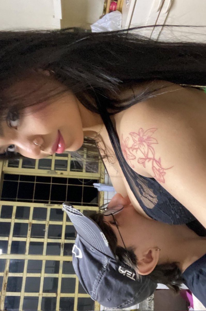 lily (@vxylily) on Twitter photo 