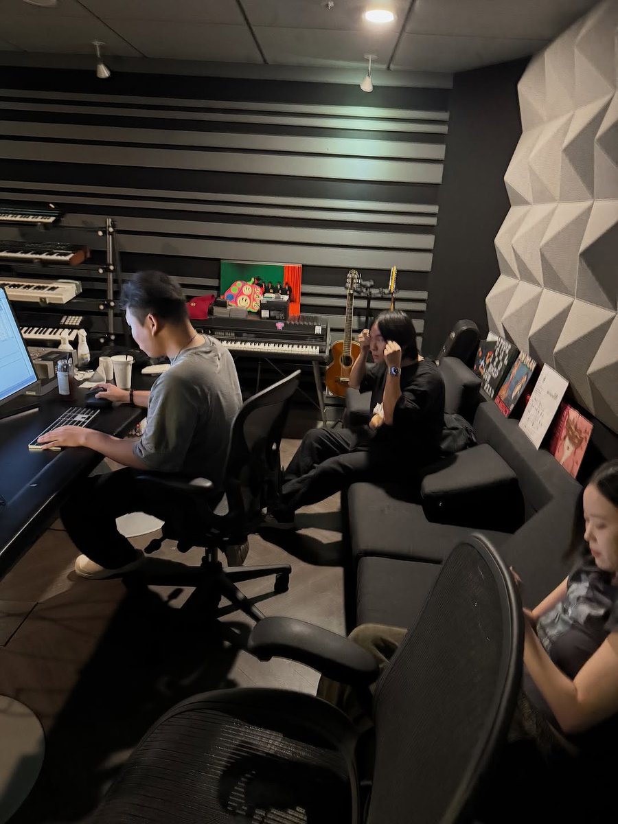 howurlytouse's tweet image. #HOWTOPOST
10/15/ 2025 | 🎹 yeohofauvism INSTA POST UPDATE

🔗 instagram.com/p/DP0zLarkwC1/

#YEOHO #여호 #howtouse #하우투유즈