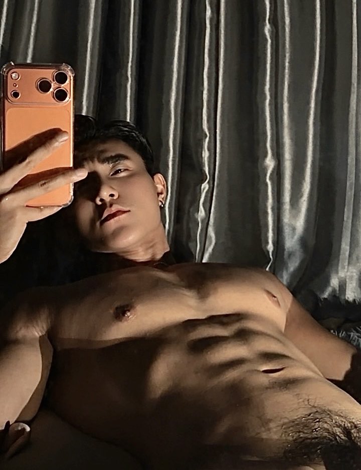 Liếm đi em 🥴 
onlyfans.com/khoavuong99