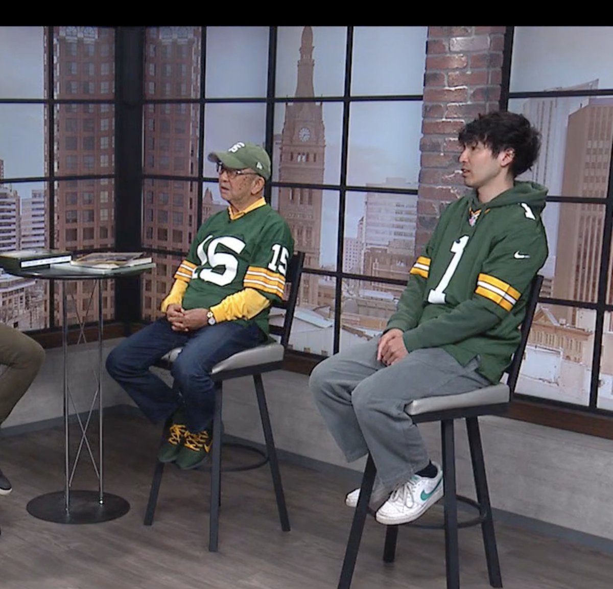 TEAM_Lammi's tweet image. Kicking off big day of exclusive premiere of @nopackersnolife with 2 members of Japanese @packers cheering team chatting with @CarlDeff on @fox6now. Ray and Ken came all the way from Tokyo to attend premiere at @Marcus_Theatres.  Move released on Friday. #GoPackGo @seanhanish