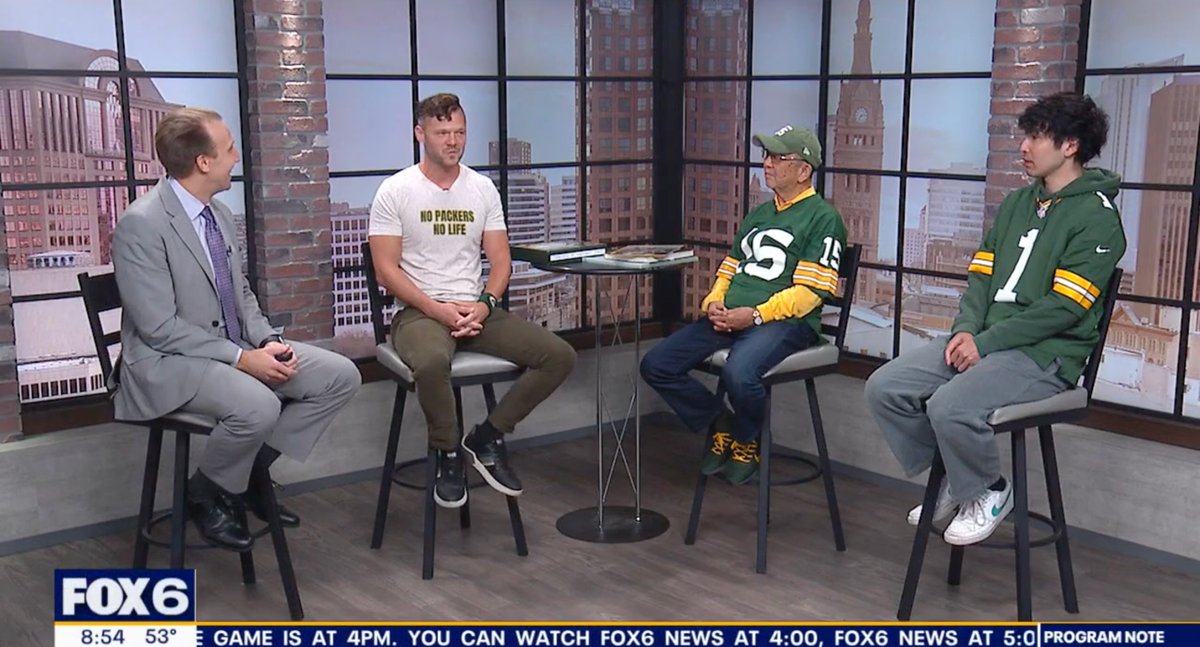 MarkKassWIAHOF's tweet image. Kicking off big day of exclusive premiere of @nopackersnolife with 2 members of Japanese @packers cheering team chatting with @CarlDeff on @fox6now. Ray and Ken came all the way from Tokyo to attend premiere tonight at @Marcus_Theatres.  #GoPackGo @seanhanish @gregmarcus